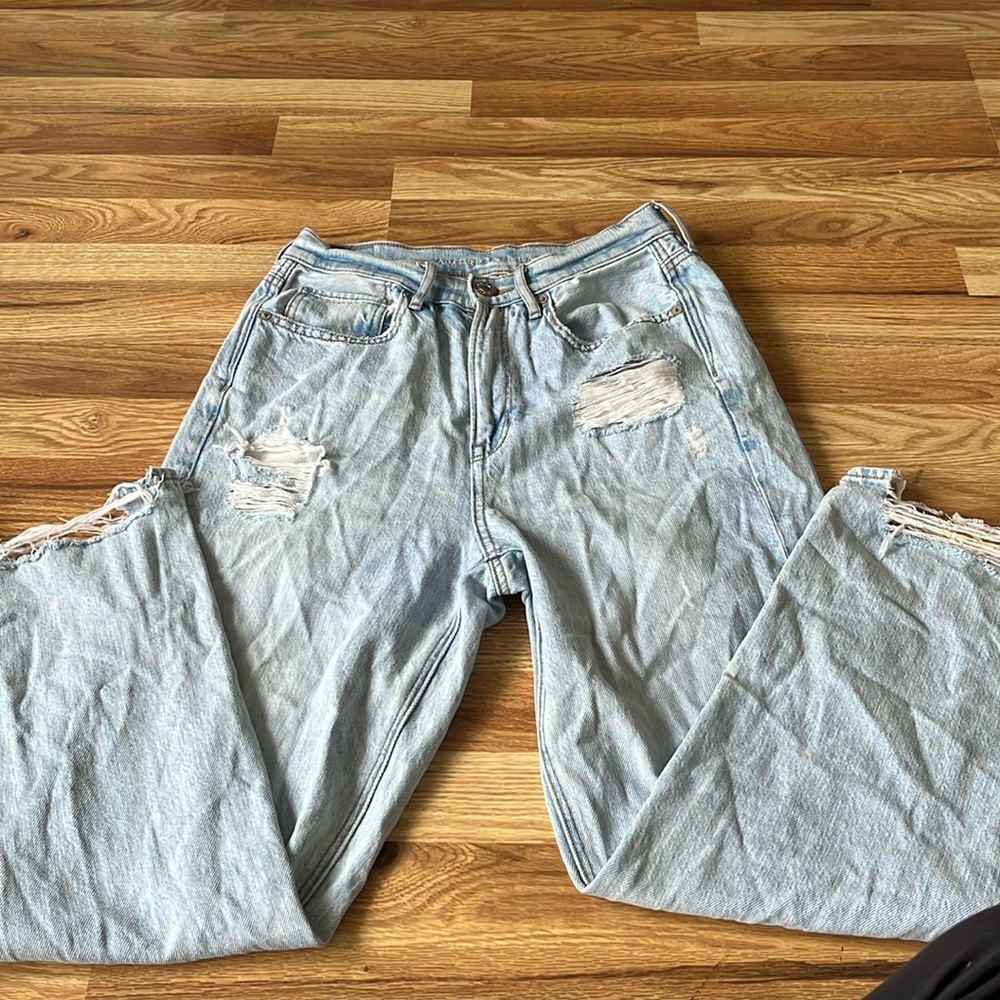 American Eagle Mom Jeans